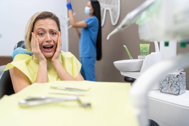 Best Urgent Tooth Repair  in Dixon, IL